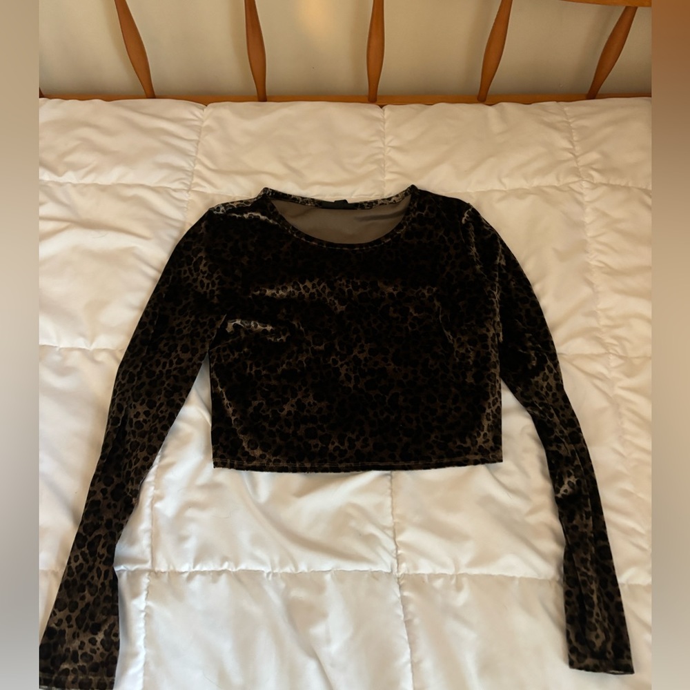 Top shop velvet cropped leopard print